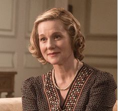 ローラ・リニー LAURA LINNEY